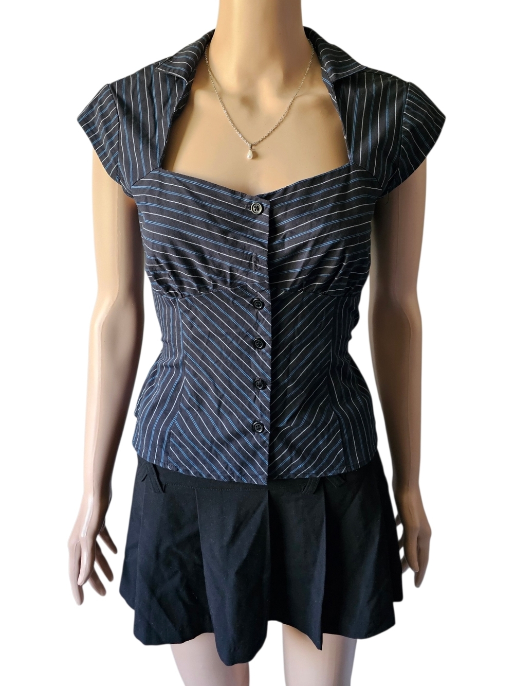 |SOLD| Vintage Le chateau Pinstripe Blouse